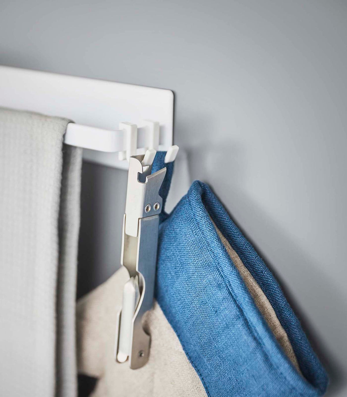 Magnetic Kitchen Towel Holder - Stainless Steel