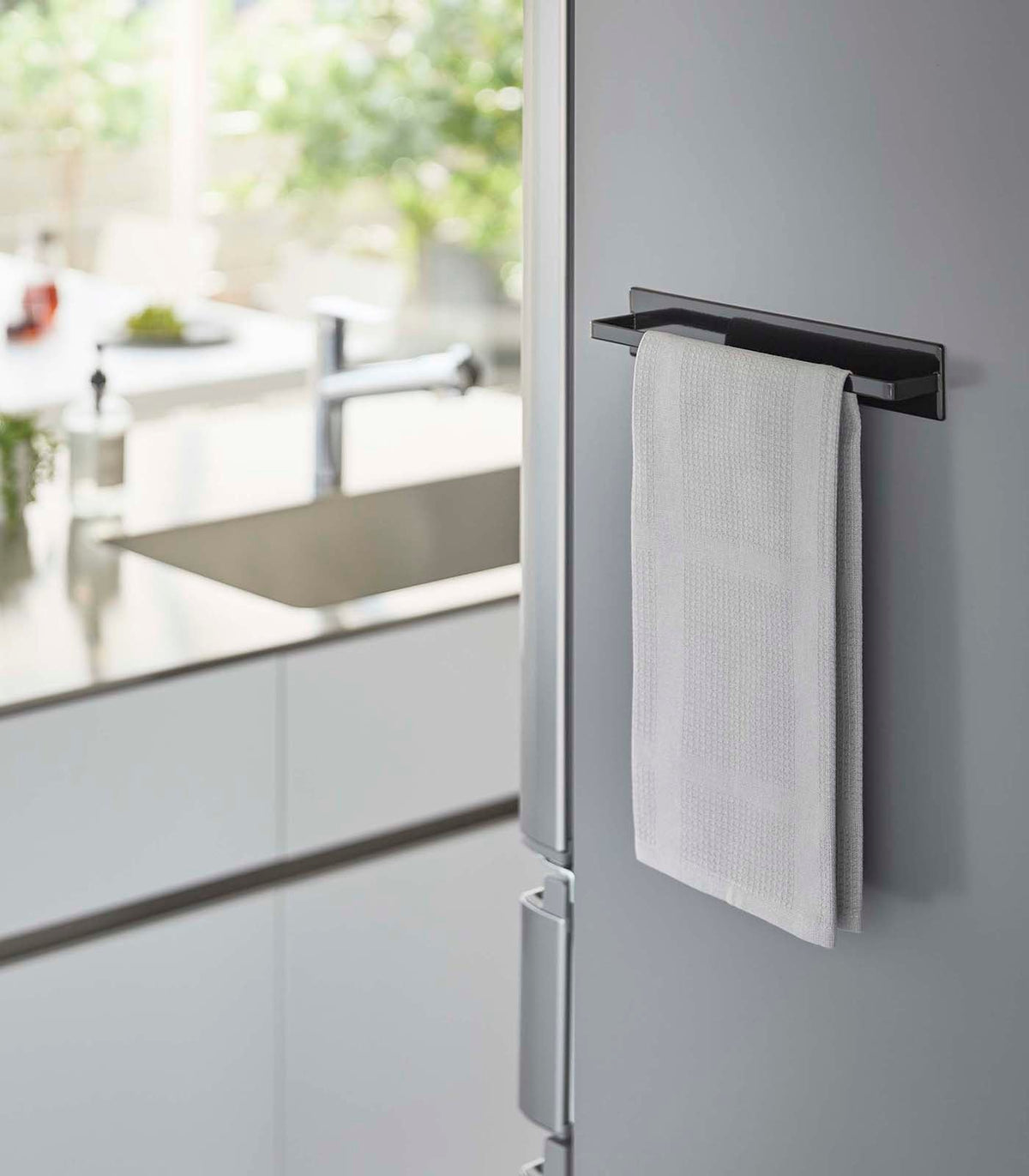 Magnetic Kitchen Towel Holder - Stainless Steel