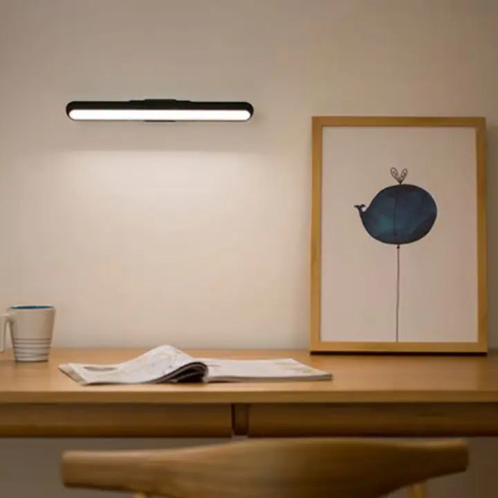 Magnetic LED Touch Lamp – elegant, rechargeable & compact