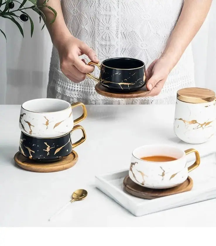 Marble Pattern Coffee Mug with Gold Decoration