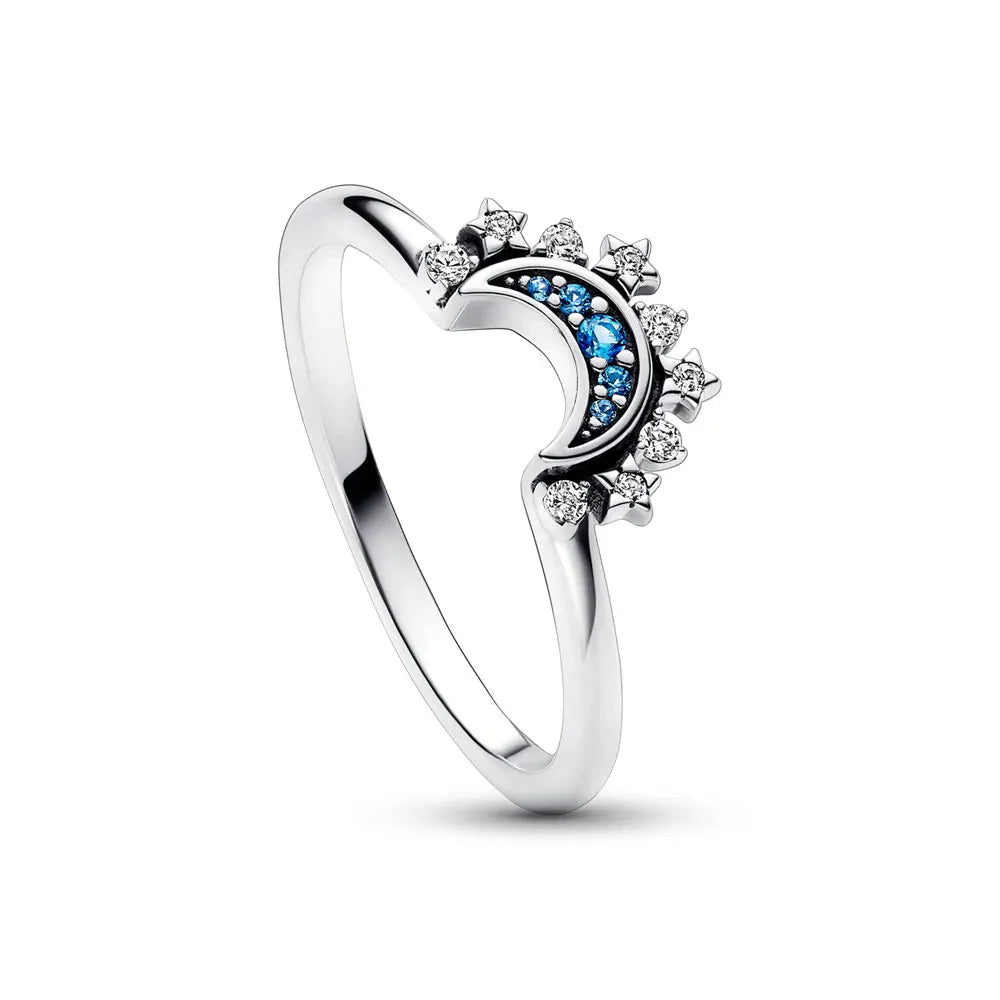 Heavenly women's silver ring with crystal sparkle