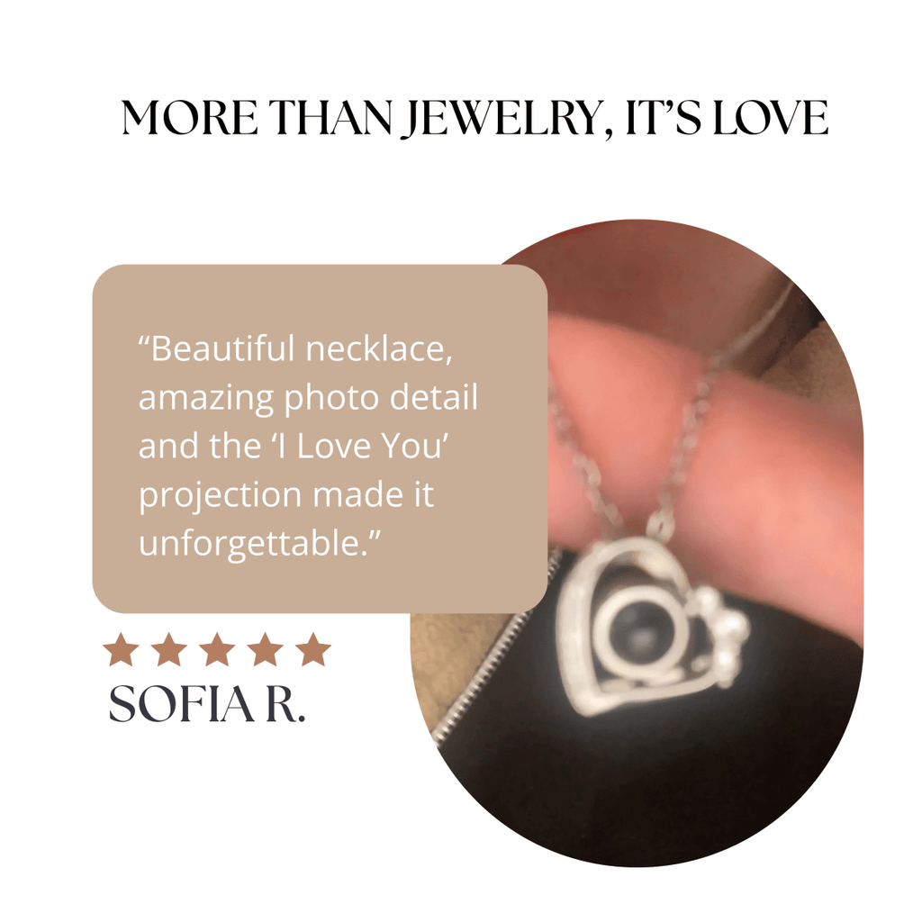 Photo projection chain with heart pendant and engraving