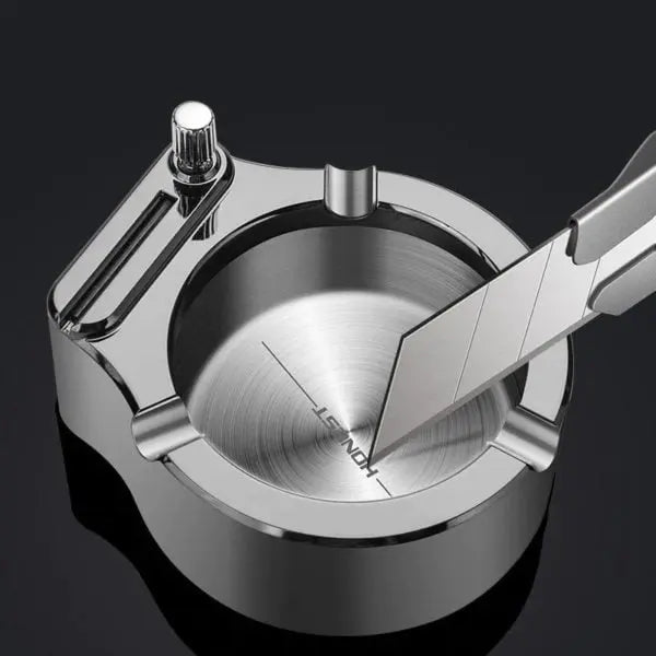 Metal ashtray with stick lighter – Elegant & refillable