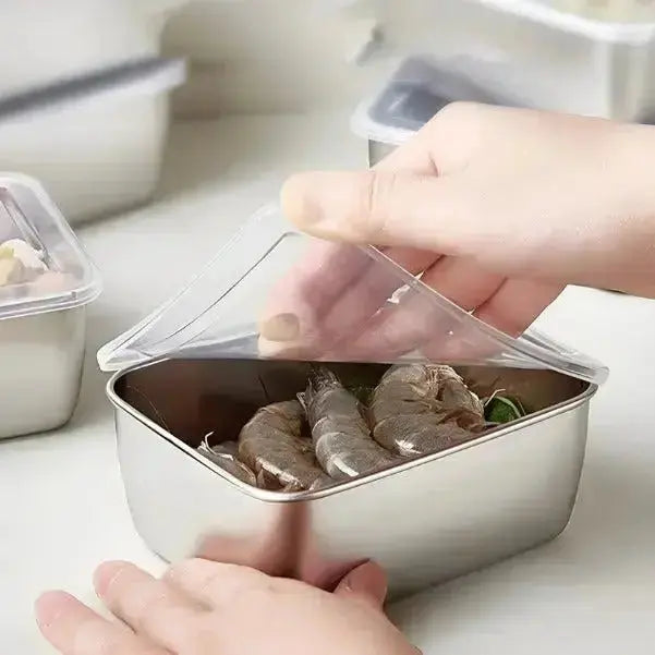 Microwave-safe containers with lid