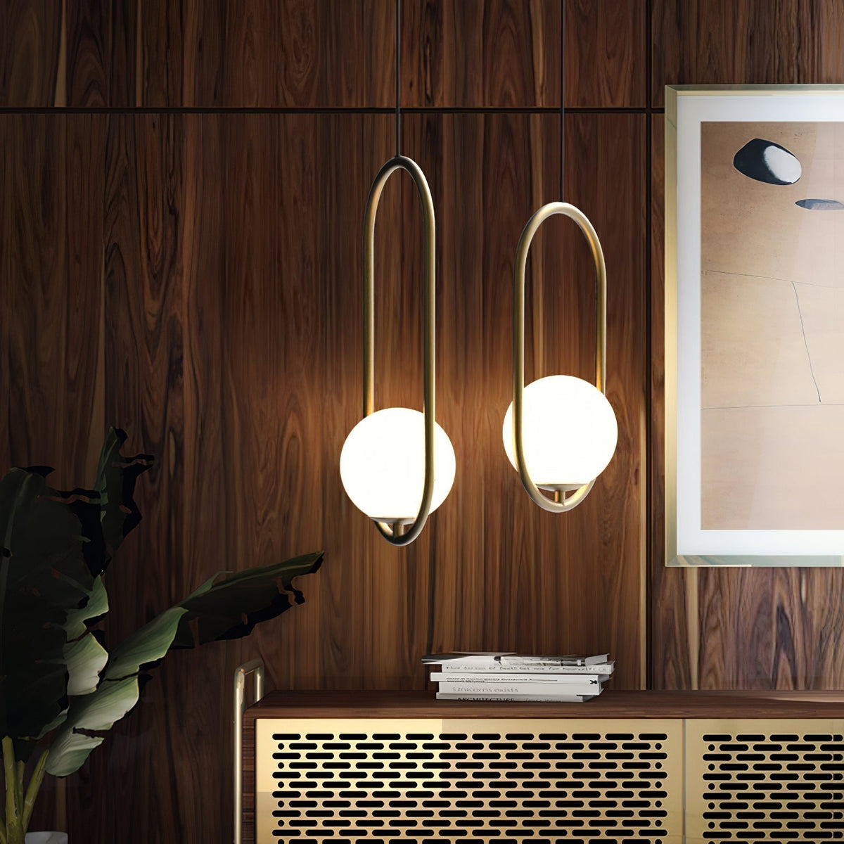 Modern and Elegant Pendant Light - Stylish Hanging Lamp for Indoor Lighting