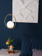 Modern and Elegant Pendant Light - Stylish Hanging Lamp for Indoor Lighting