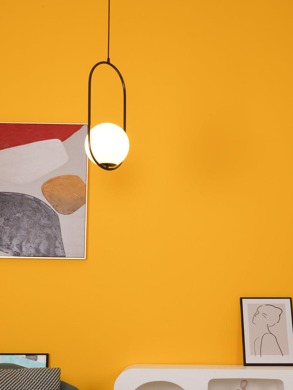 Modern and Elegant Pendant Light - Stylish Hanging Lamp for Indoor Lighting
