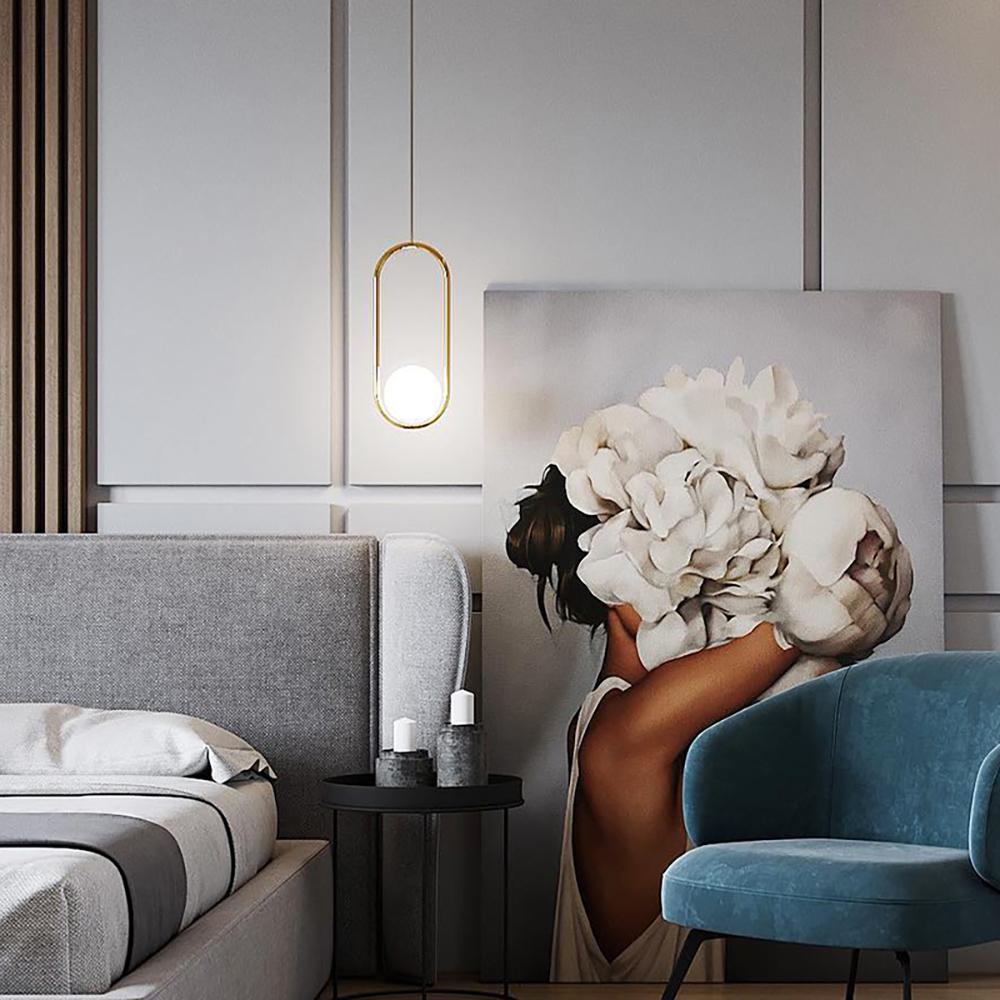 Modern and Elegant Pendant Light - Stylish Hanging Lamp for Indoor Lighting