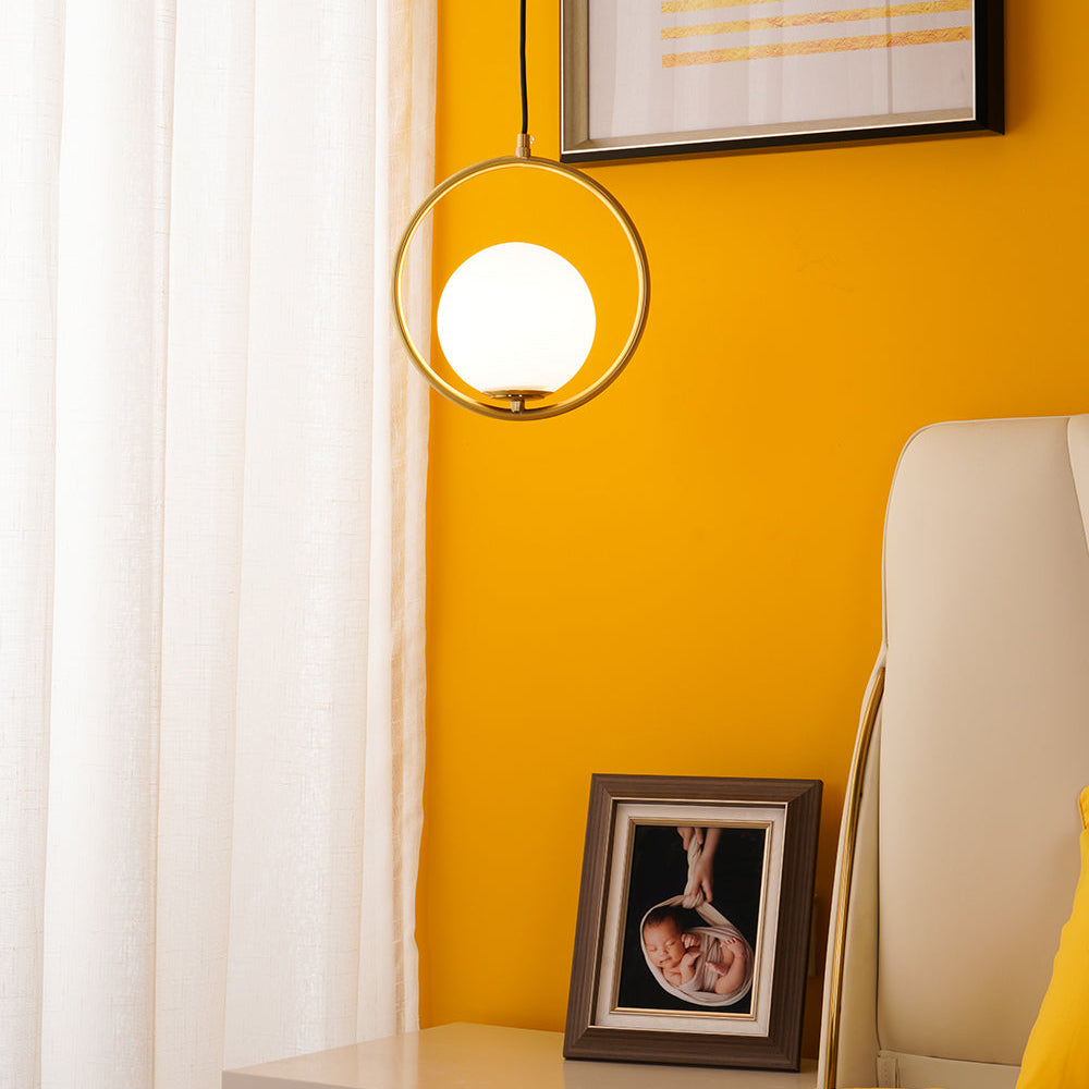 Modern and Elegant Pendant Light - Stylish Hanging Lamp for Indoor Lighting