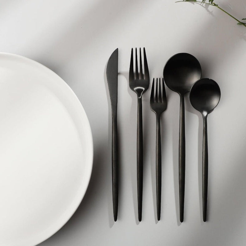 Minimalist Stainless Steel Cutlery Elegant Simplicity