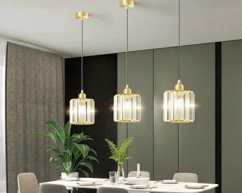 Elegant crystal pendant lamp – luxury lighting for dining room and living room