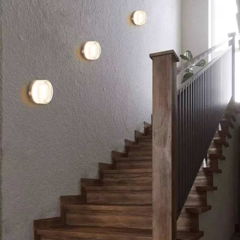 Modern round wall lamp