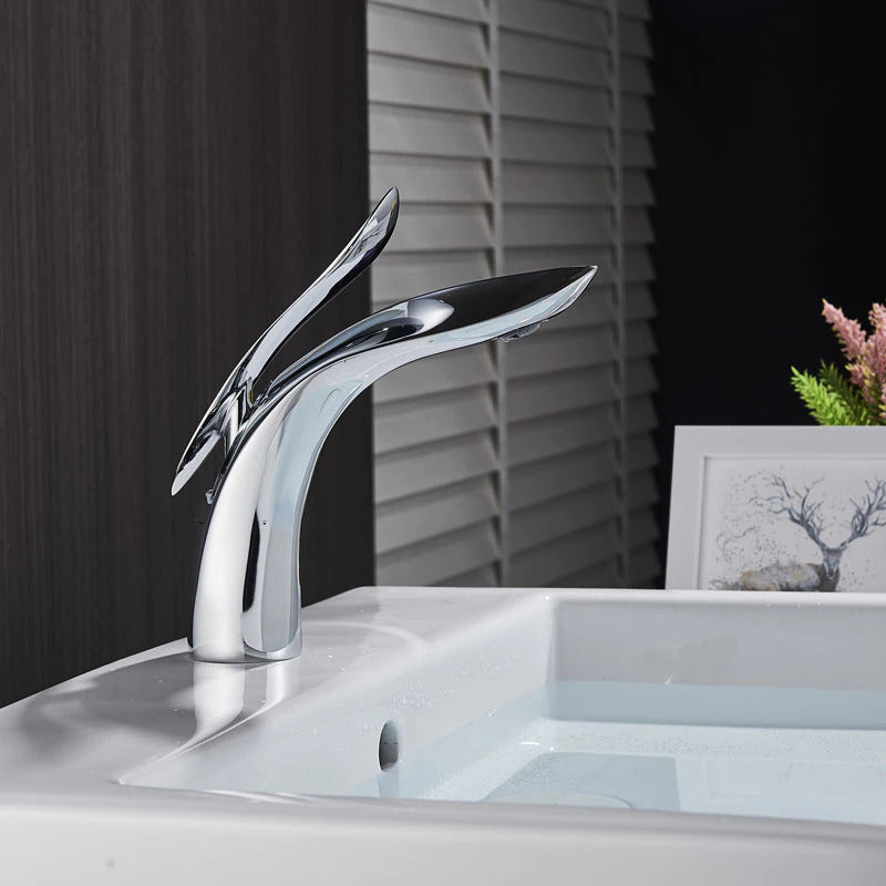 Modern Luxury Bathroom Faucet for a Stylish Bathroom