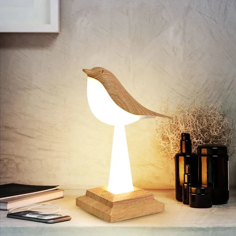 Eclectus Bird-Inspired LED Table Lamp