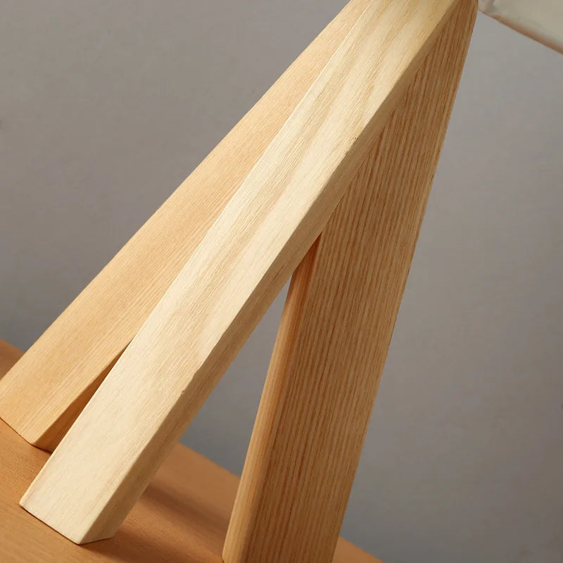 LumiHout – Modern table lamp made of wood with warm, natural elegance
