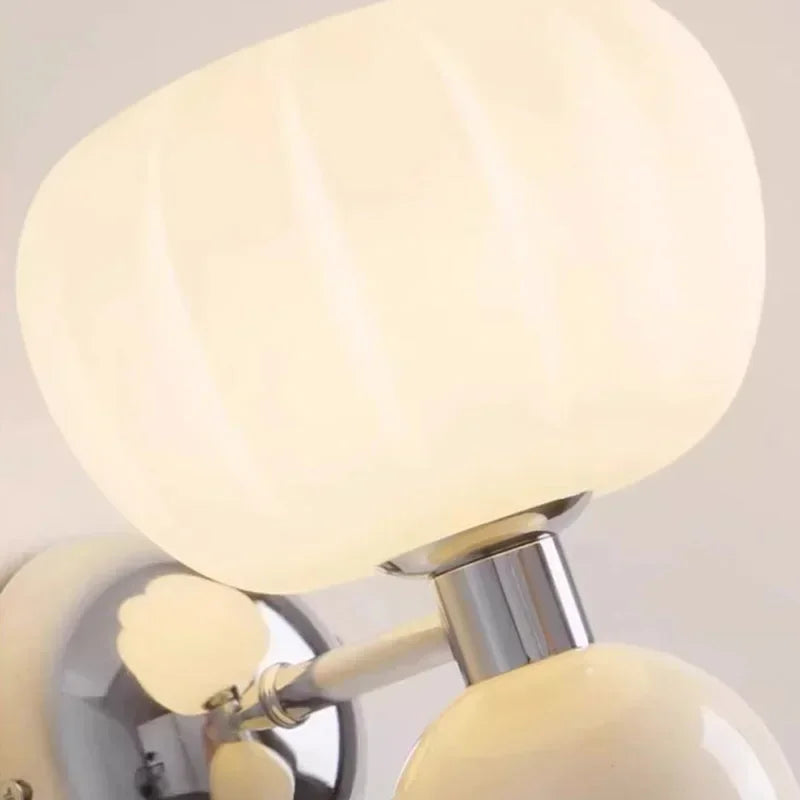 Modern wall sconce with glass lampshade – Elegant LED wall light for bedroom & living room