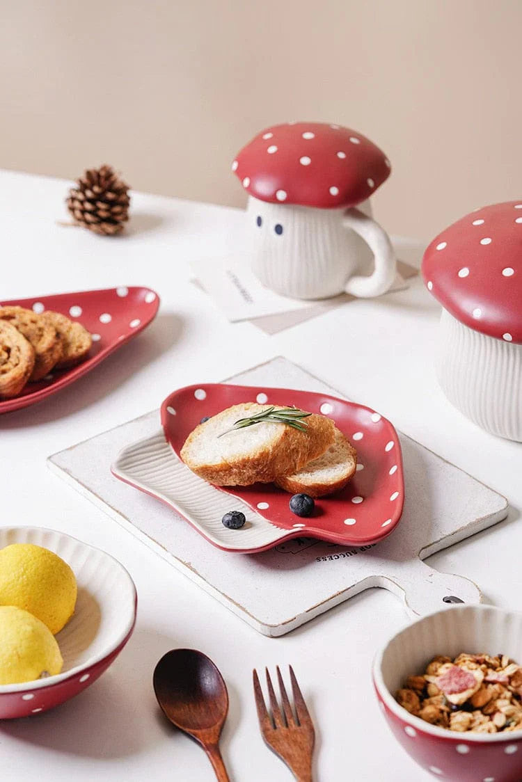 Mushroom-shaped plate