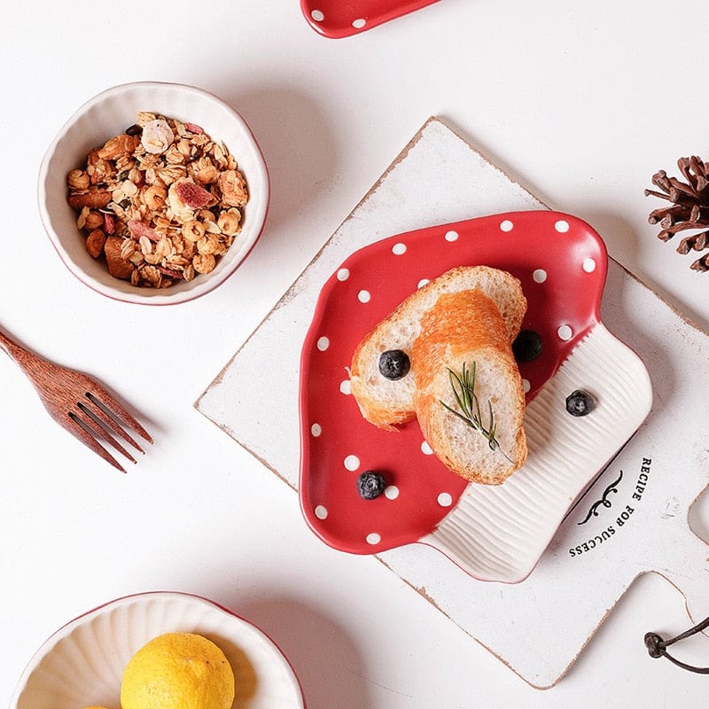 Mushroom-shaped plate