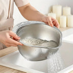 Robust sieve bowl for efficient work in the kitchen
