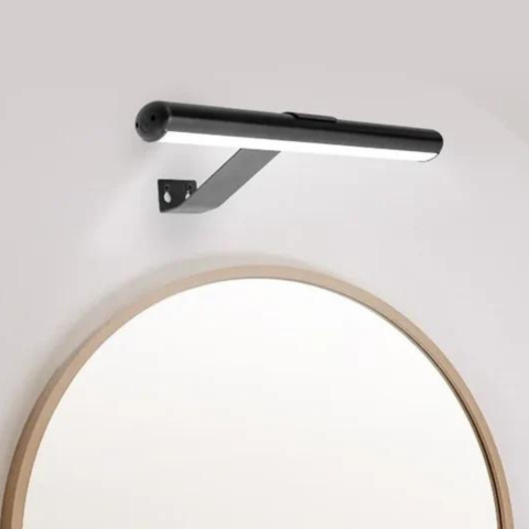 FrameGlow wireless picture lamp