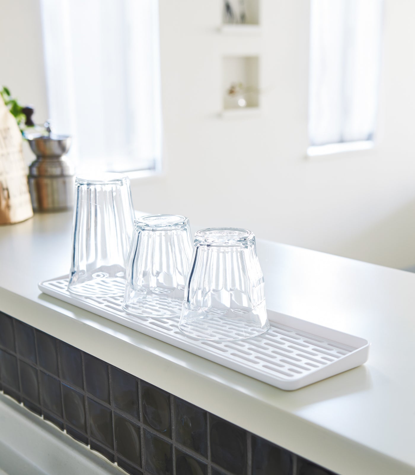Narrow Sink Draining Area