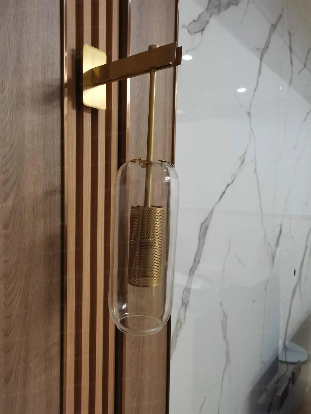 Neith Glass Wall Lamp