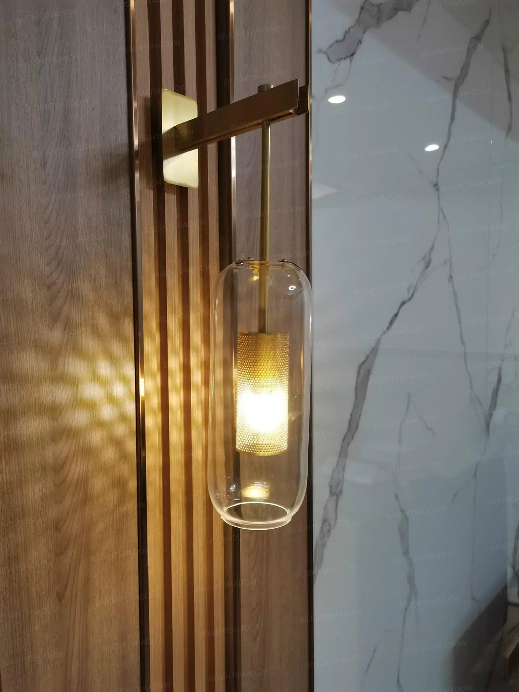 Neith Glass Wall Lamp