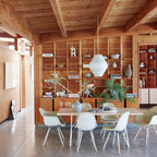 Artistic Pendant Lamp with Distinctive Decorative Design