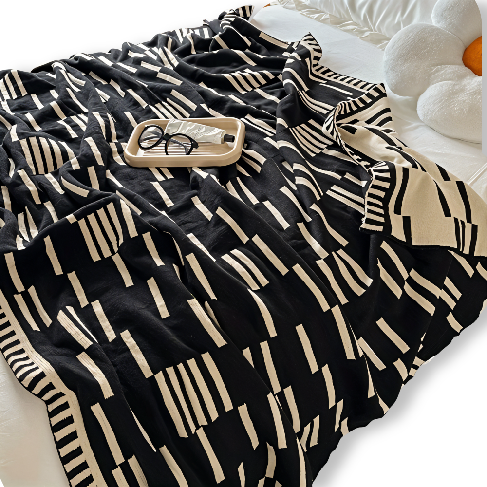 CalmoWeave Plaid | Knitted Blanket Black-Beige | Soft & Warming | For All Seasons