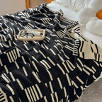 CalmoWeave Plaid | Knitted Blanket Black-Beige | Soft & Warming | For All Seasons
