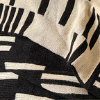 CalmoWeave Plaid | Knitted Blanket Black-Beige | Soft & Warming | For All Seasons