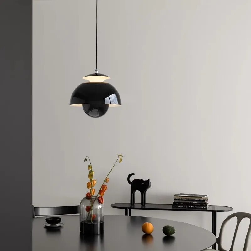 Modern LED pendant lamp in Nordic style for dining room and living room