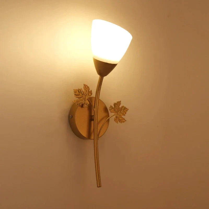 Requirements wall lamp in vintage style with leaf motif – LED lamp for hallway & living room