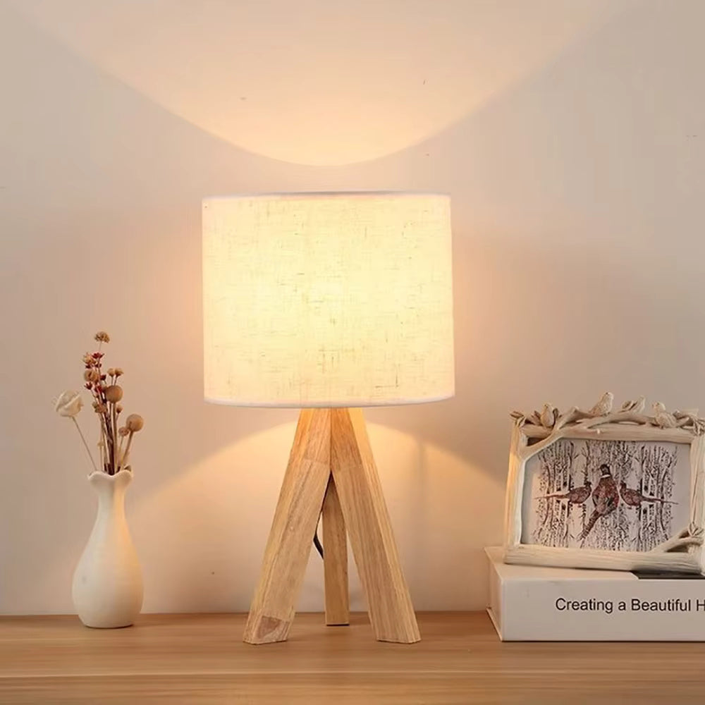 OakShade Table Lamp – Nordic Design