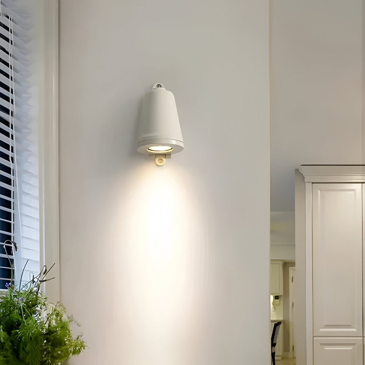 Minimalistic LED Outdoor Wall Lamp