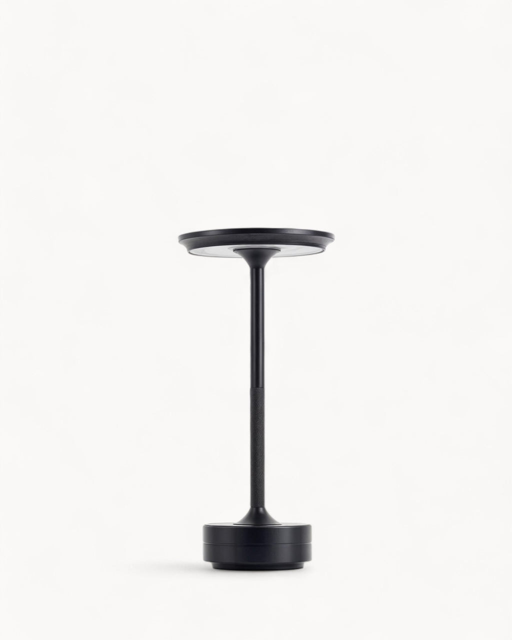 NordicaLight Luxe Wireless Table Lamp for Elegant Lighting