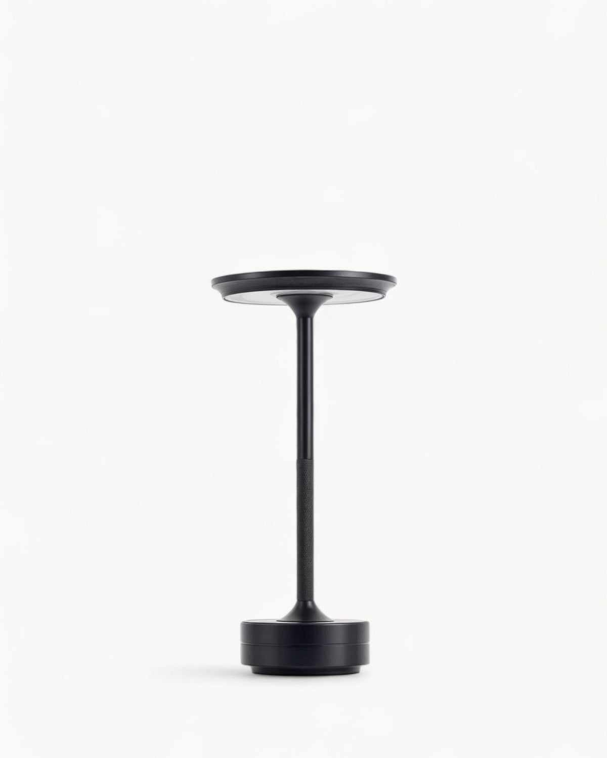 NordicaLight Luxe Wireless Table Lamp for Elegant Lighting