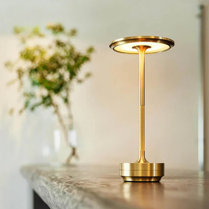 NordicaLight Luxe Wireless Table Lamp for Elegant Lighting