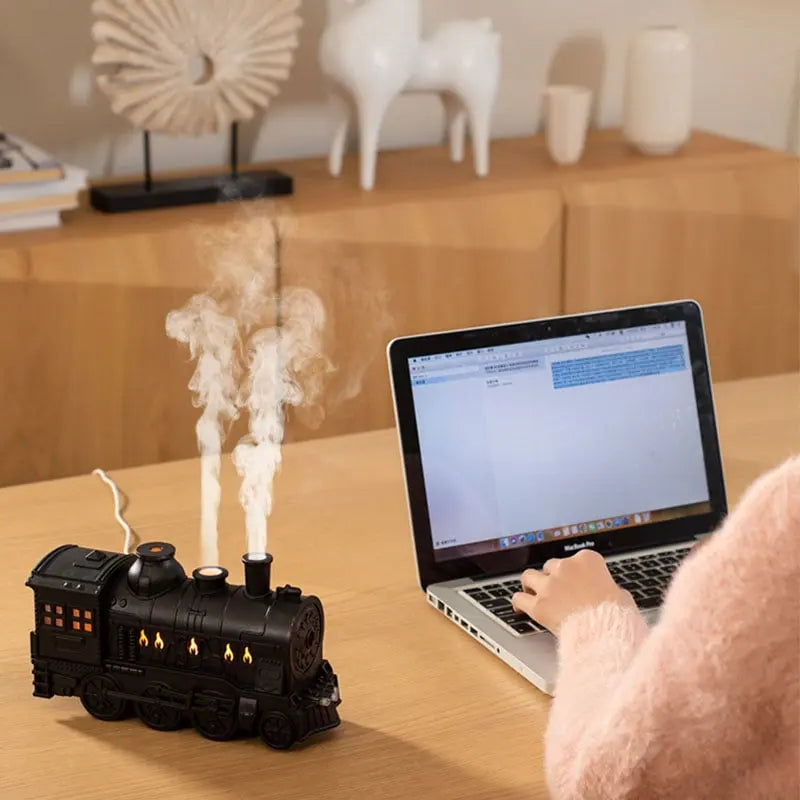 Nostalgic Train-Shape Fragrance Humidifier with Ambient Light