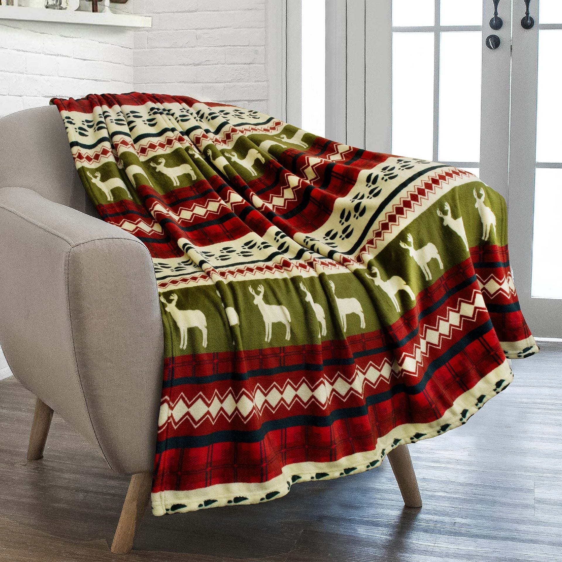 Christmas Holiday Reindeer Snow Flannel Blanket Warm