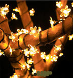 Solar flower light chain for the garden