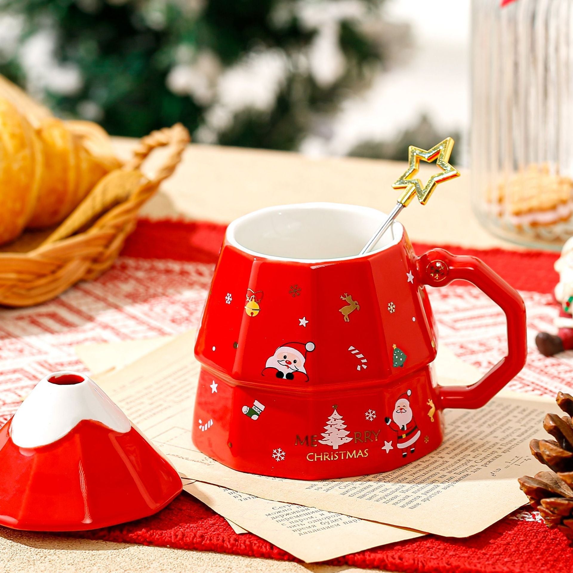 Creative Ceramic Christmas Tree Lid Spoon Mug