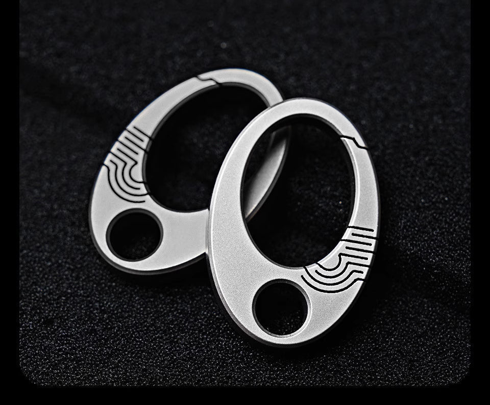 Exquisite Mini Pure Titanium Keychain: EDC Press-Lock Charm Tool