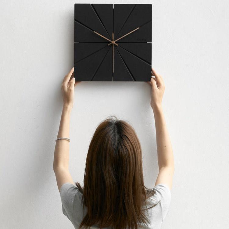EchoTime - Wall clock with silent sweep