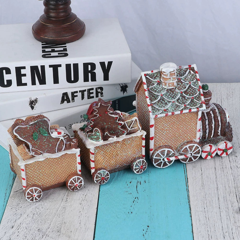 Christmas Mini Train Ornament — Festive Resin Decor
