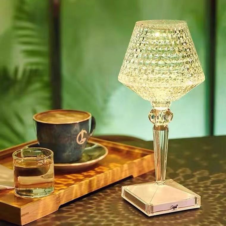 Liesbeth Crystal Lamp – Luxury Table Lamp with USB Charging Function