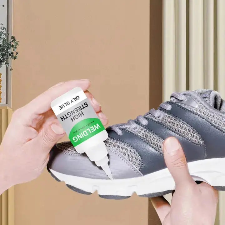 Oil-based high-performance adhesive repairs – For glass, ceramics & more