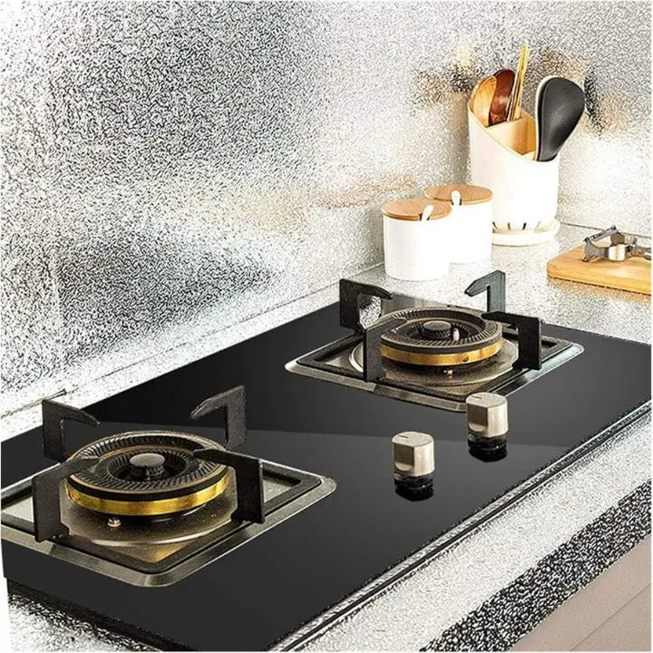 Oil-resistant kitchen foil – Self-adhesive, heat & waterproof