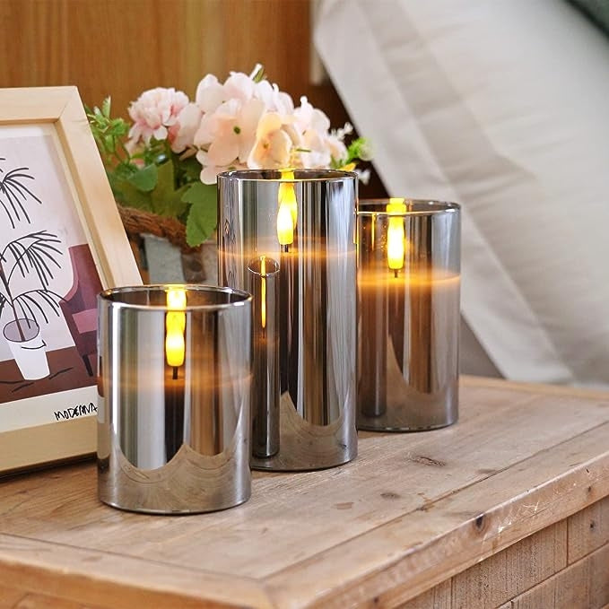 LuxeLumen LED Candle Set | Elegant LED candles with remote control for atmospheric ambiance