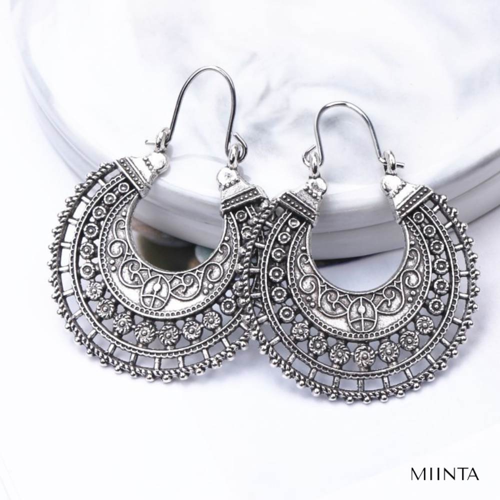 Elegant Tibetan Filigree Earrings made of High-Quality Real Silver!